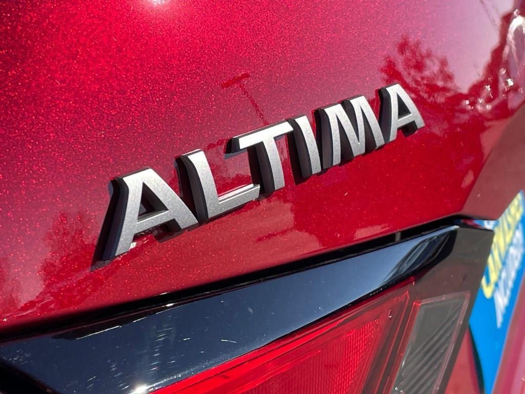 new 2025 Nissan Altima car, priced at $32,800