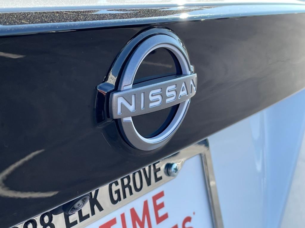 new 2025 Nissan Kicks car, priced at $28,500