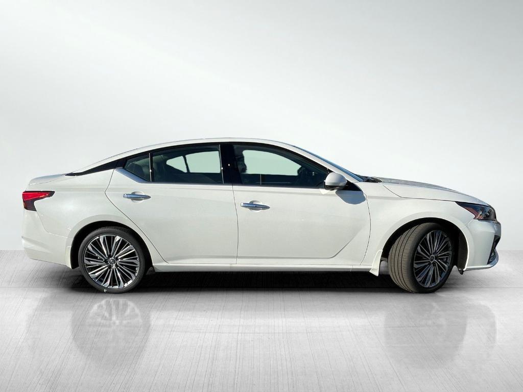 new 2025 Nissan Altima car, priced at $36,105