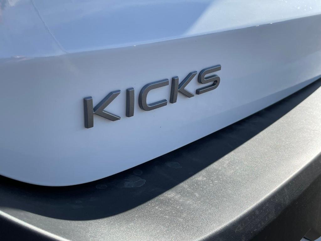 new 2025 Nissan Kicks car, priced at $26,325