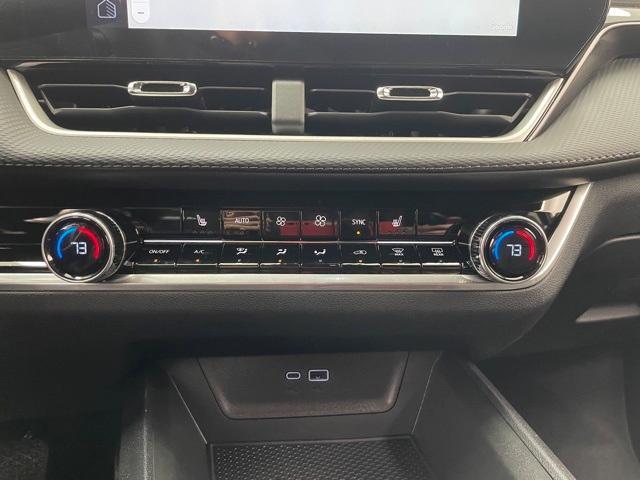 new 2026 Chevrolet Equinox car, priced at $33,370