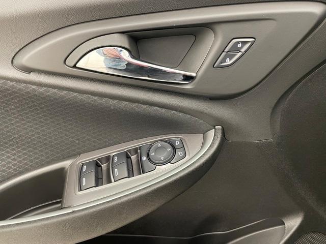 new 2025 Chevrolet Malibu car, priced at $28,000