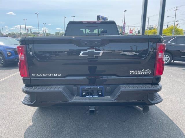new 2025 Chevrolet Silverado 3500 car, priced at $90,000