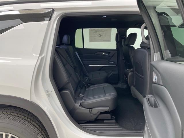 new 2026 Chevrolet Traverse car, priced at $46,090