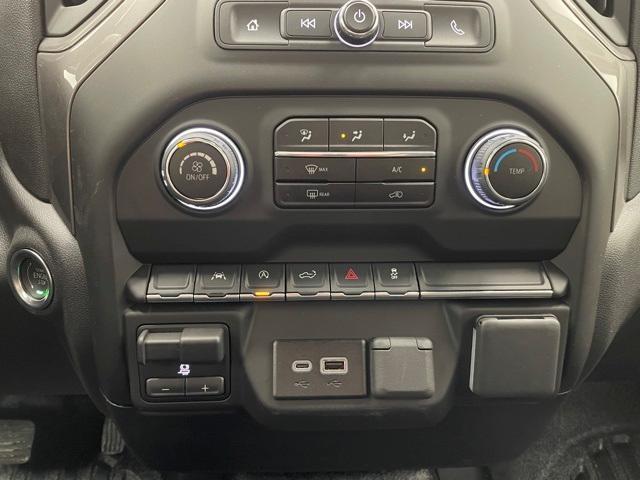 new 2025 Chevrolet Silverado 1500 car, priced at $43,880