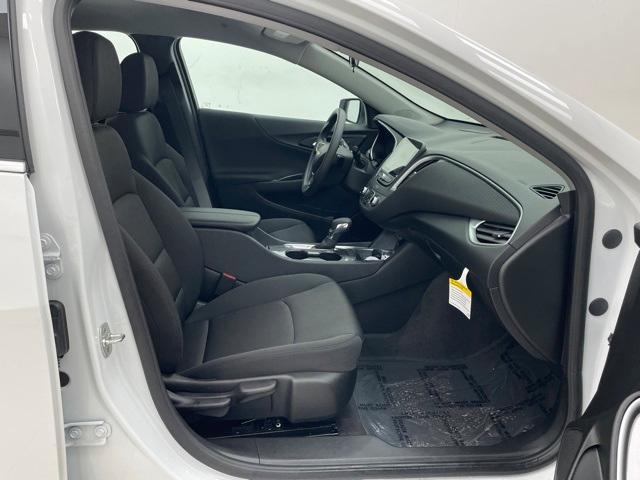 new 2025 Chevrolet Malibu car, priced at $26,000