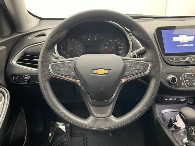new 2025 Chevrolet Malibu car, priced at $26,000