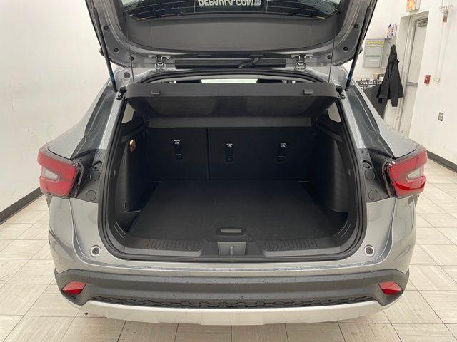 new 2025 Chevrolet Trax car, priced at $25,235