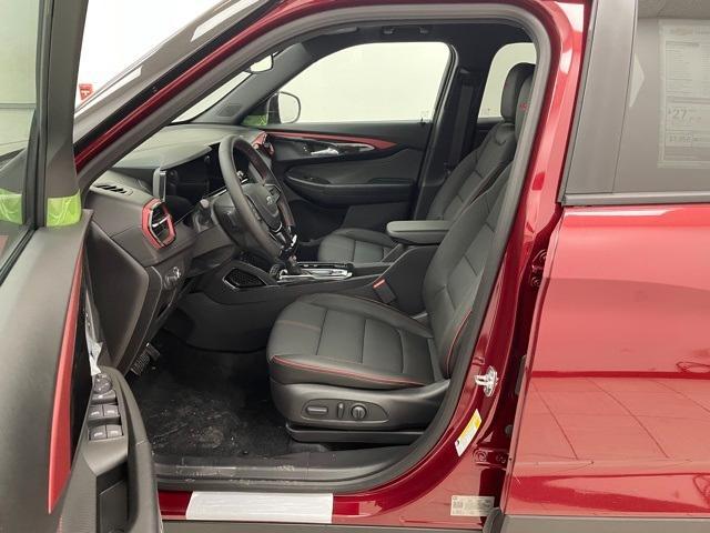 new 2025 Chevrolet TrailBlazer car, priced at $32,800