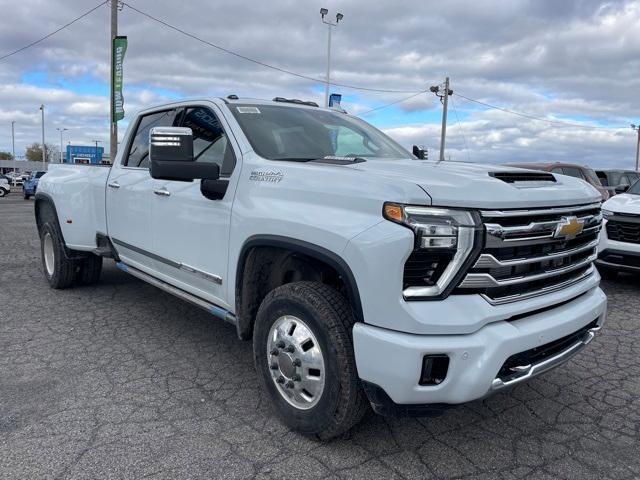 new 2026 Chevrolet Silverado 3500 car, priced at $93,200