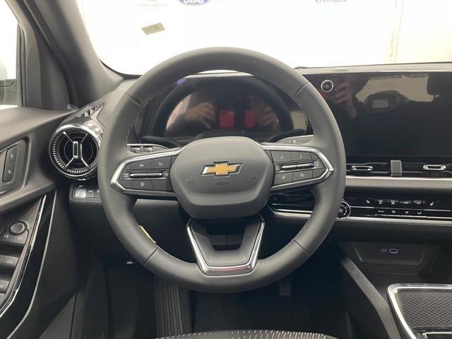 new 2026 Chevrolet Equinox car, priced at $31,495