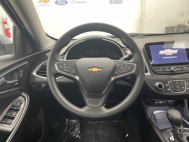 new 2025 Chevrolet Malibu car, priced at $26,000