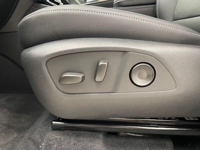 new 2026 Chevrolet Traverse car, priced at $43,500