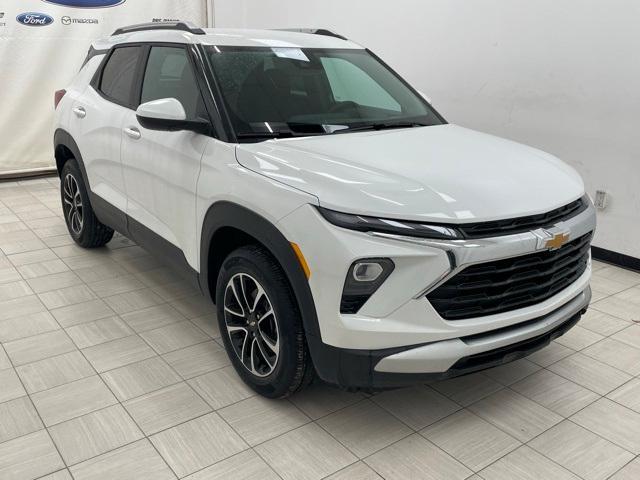 new 2025 Chevrolet TrailBlazer car, priced at $30,330