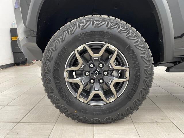 new 2025 Chevrolet Colorado car, priced at $52,720