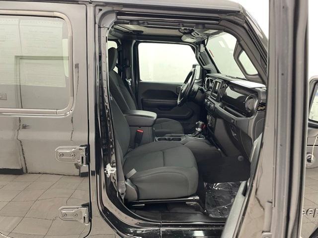 used 2022 Jeep Gladiator car, priced at $28,362