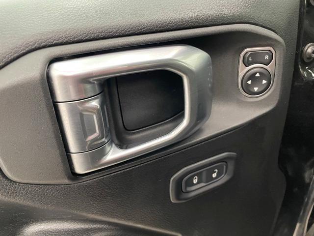 used 2022 Jeep Gladiator car, priced at $28,362