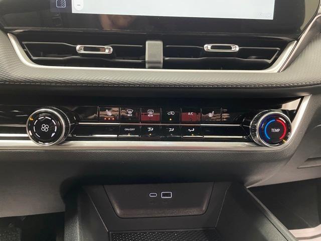 new 2026 Chevrolet Equinox car, priced at $30,495