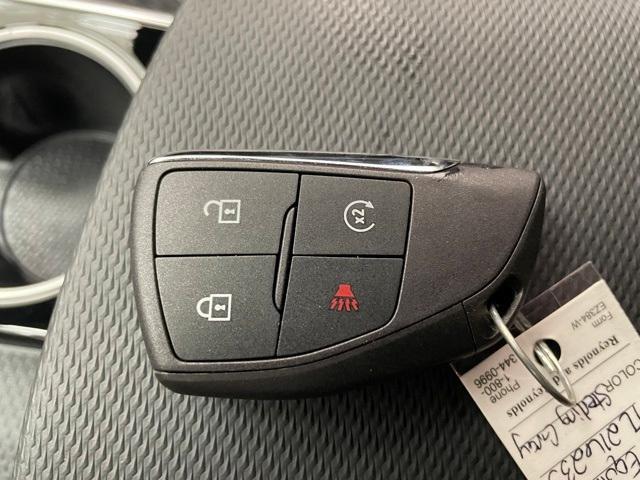 new 2026 Chevrolet Equinox car, priced at $30,495