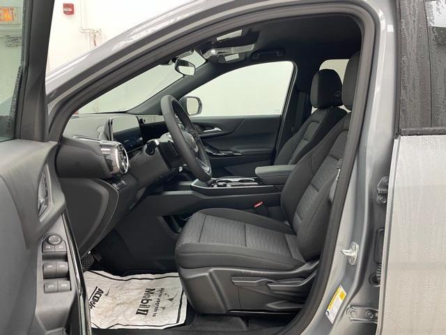 new 2026 Chevrolet Equinox car, priced at $30,495