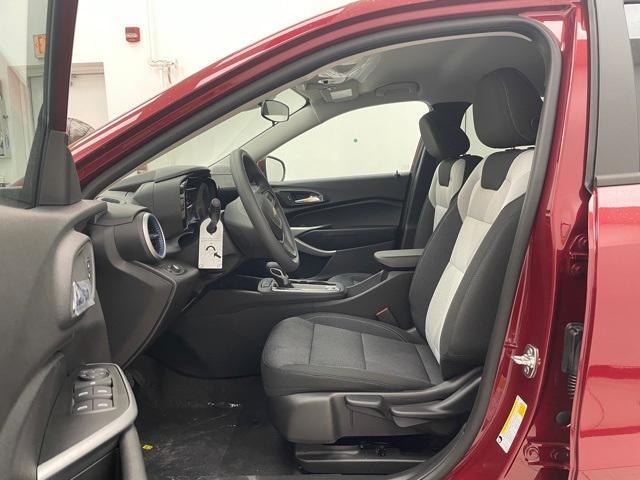 new 2025 Chevrolet Trax car, priced at $23,035