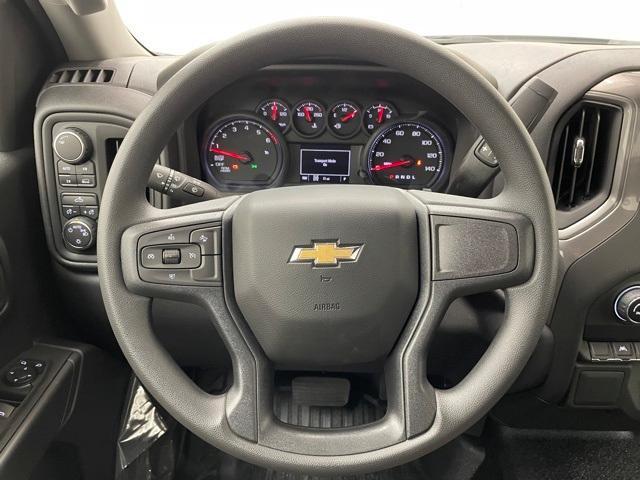 new 2025 Chevrolet Silverado 1500 car, priced at $42,000