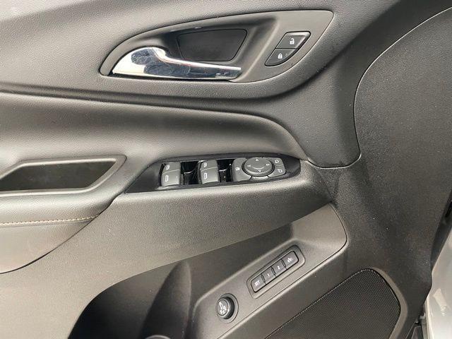 used 2023 Chevrolet Equinox car, priced at $22,991