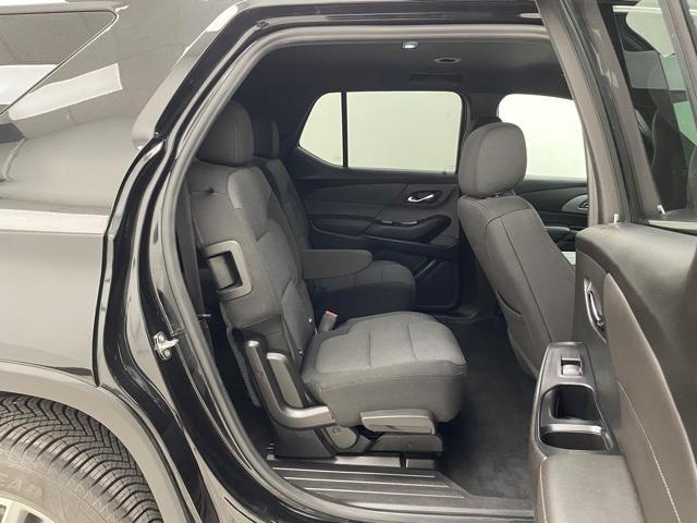 used 2023 Chevrolet Traverse car, priced at $32,181