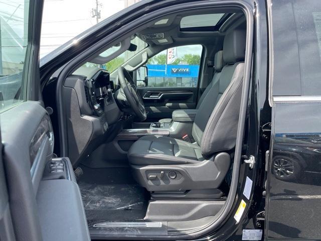 new 2025 Chevrolet Silverado 2500 car, priced at $80,000