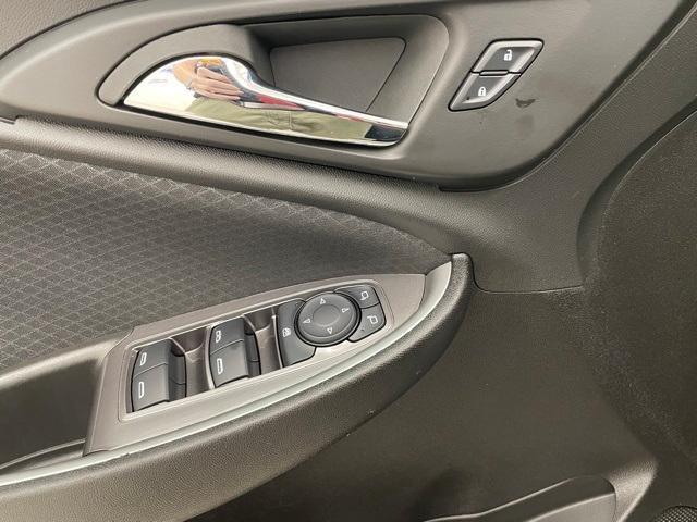 new 2025 Chevrolet Malibu car, priced at $29,540
