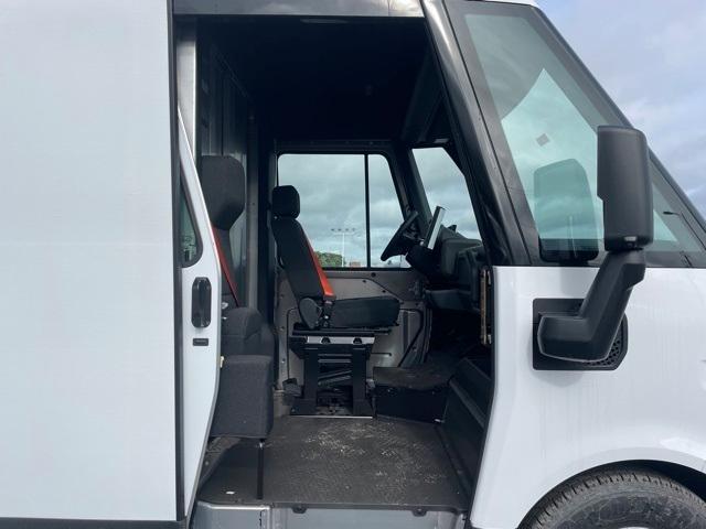 new 2025 Chevrolet BrightDrop 400 car, priced at $59,535