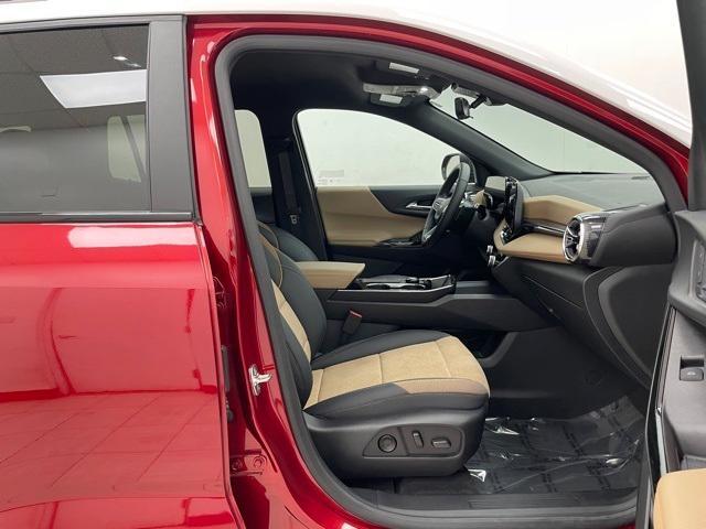 new 2025 Chevrolet Equinox car, priced at $39,050