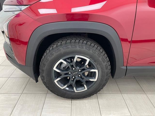 new 2025 Chevrolet Equinox car, priced at $39,050