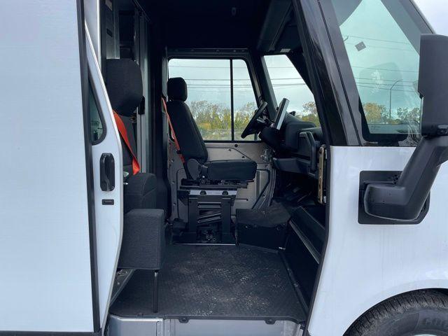 new 2025 Chevrolet BrightDrop 400 car, priced at $59,535