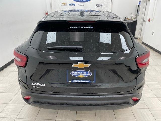 new 2025 Chevrolet Trax car, priced at $22,350