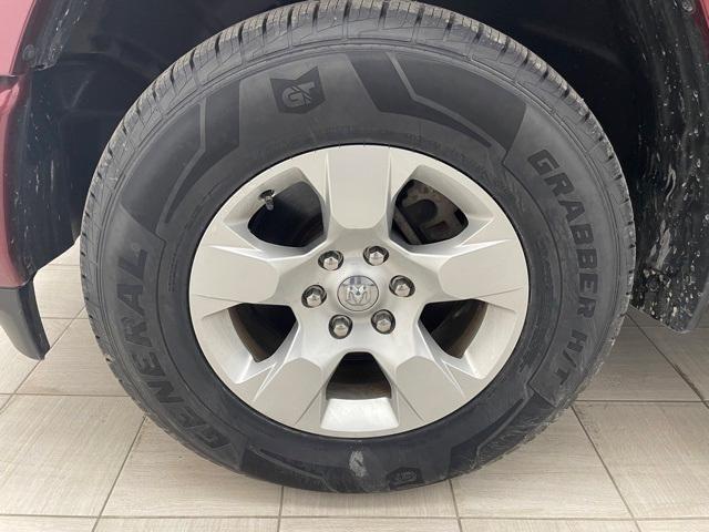 used 2021 Ram 1500 car, priced at $33,821