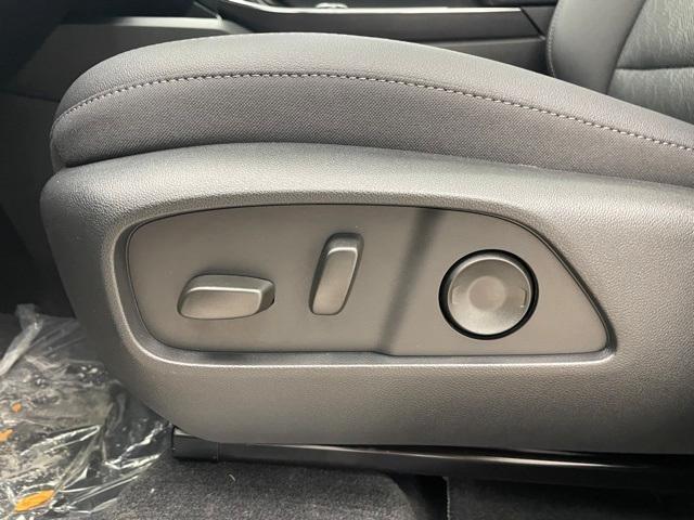 new 2026 Chevrolet Equinox car, priced at $36,410