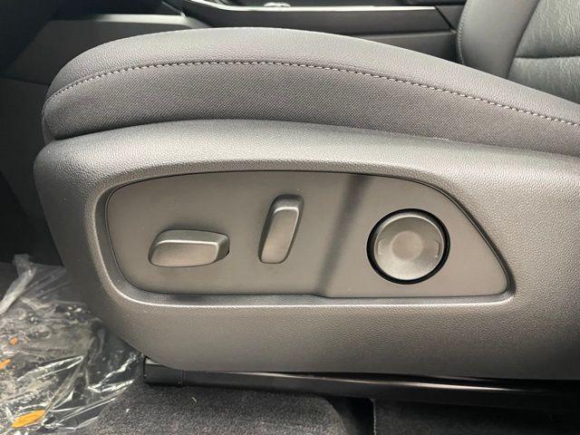 new 2026 Chevrolet Equinox car, priced at $35,910