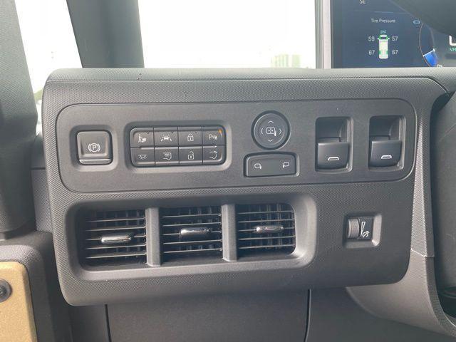 new 2025 Chevrolet BrightDrop 400 car, priced at $59,535