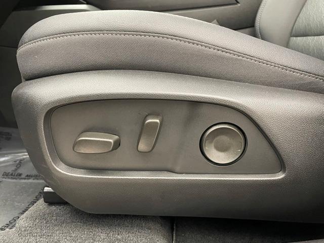 new 2025 Chevrolet Equinox car, priced at $35,860