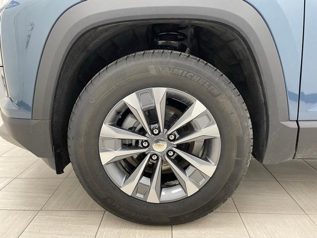 new 2025 Chevrolet Equinox car, priced at $35,860