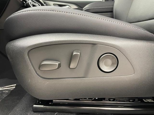 new 2025 Chevrolet Traverse car, priced at $45,990
