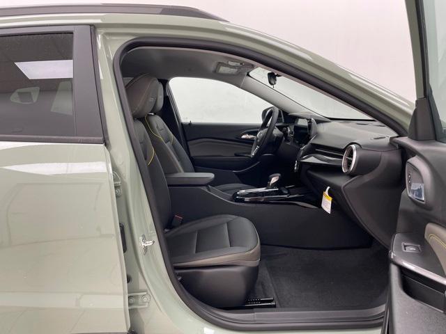 new 2025 Chevrolet Trax car, priced at $26,440