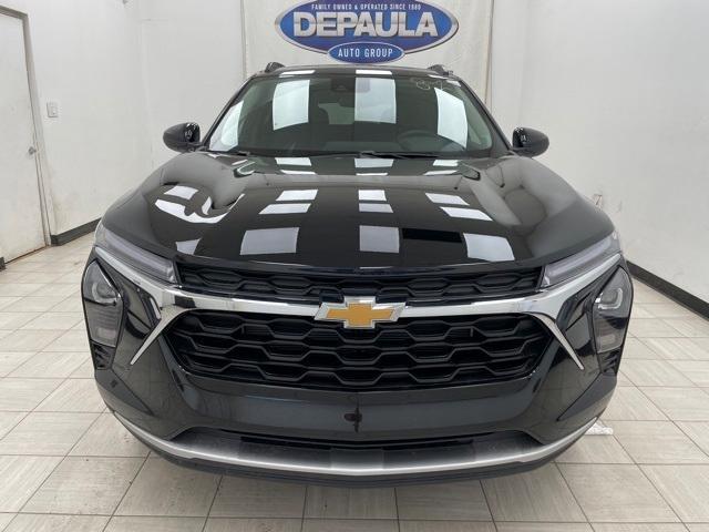 new 2025 Chevrolet Trax car, priced at $25,235