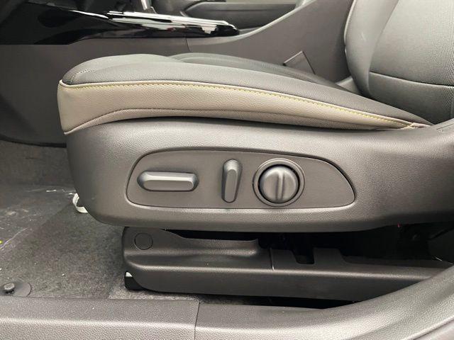 new 2025 Chevrolet Trax car, priced at $26,440