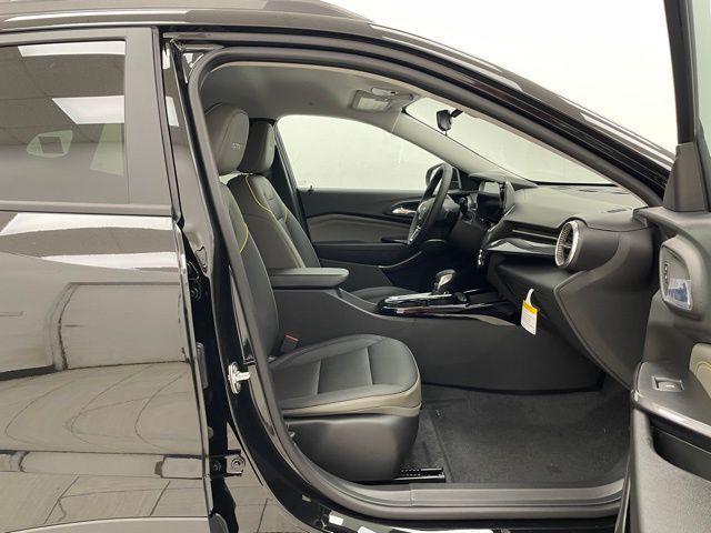 new 2025 Chevrolet Trax car, priced at $26,440