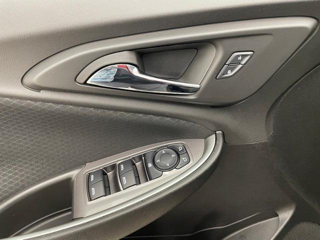 new 2025 Chevrolet Malibu car, priced at $28,000