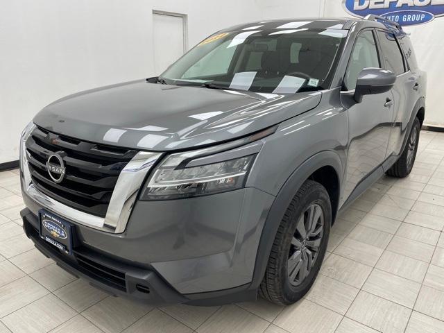 used 2022 Nissan Pathfinder car, priced at $25,995