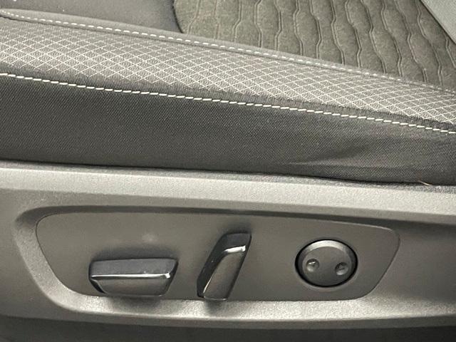 used 2022 Nissan Pathfinder car, priced at $25,995