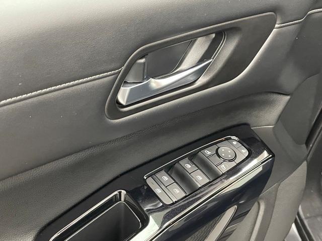 used 2022 Nissan Pathfinder car, priced at $25,995